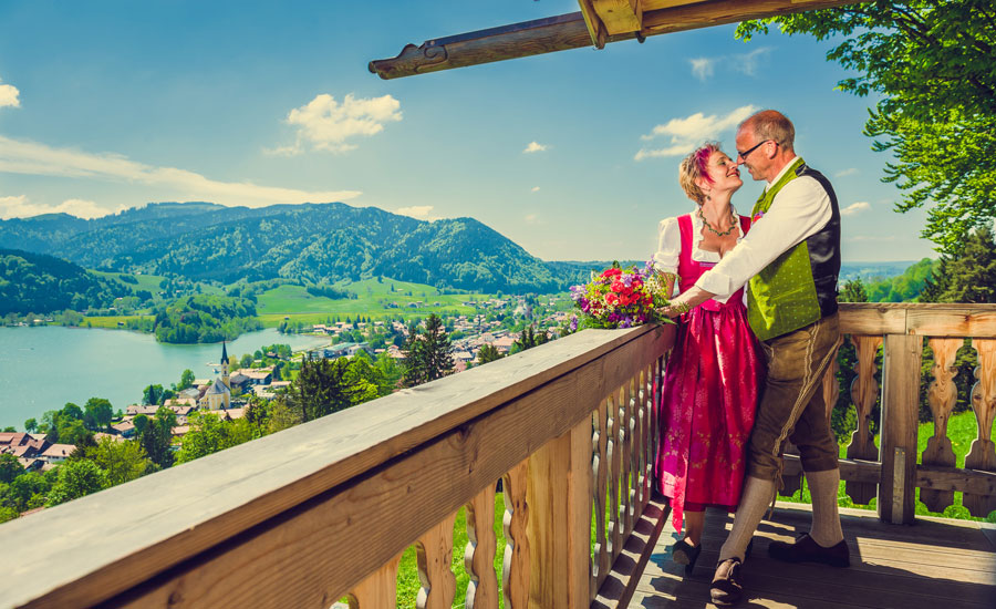 Romantische Stunden im Hotel Alpendorf